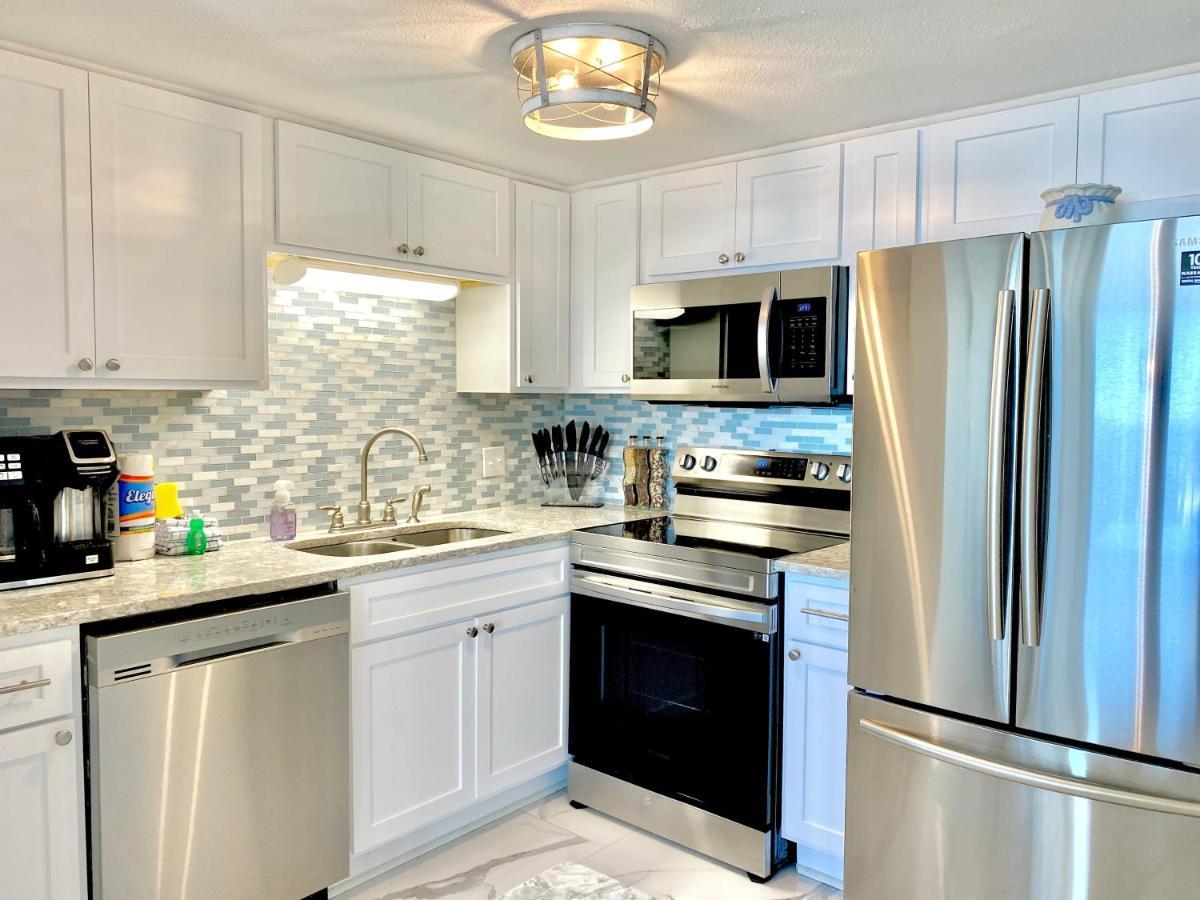 Island Winds East 202 By Albvr - Beautifully Renovated Beachfront Condo & Steps Away From Hangout & More! Gulf Shores Exterior foto